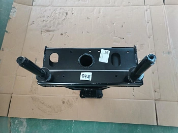 Кронштейн подножки R Faw J6 Е5 8х4