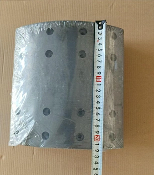Накладки тормозные задние  (16 и 12 отверстий) FAW J6 OEM